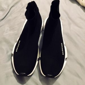 New Balenciaga Speed Trainers For Sale.